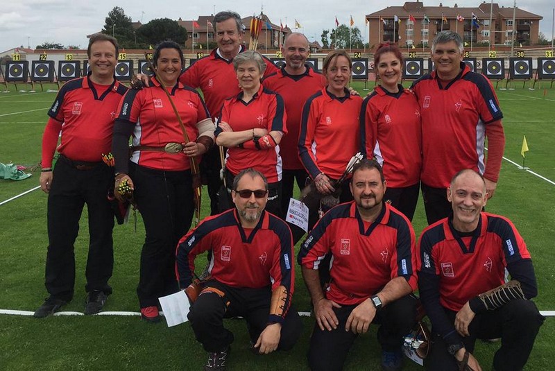 Tres Medallas &quot;al aire libre&quot;